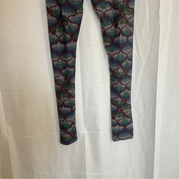 LULAROE Women’s Patterned Red Green Grey Leggings One Size - Picture 10 of 10